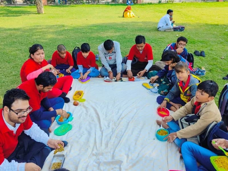 Children on an educational tour